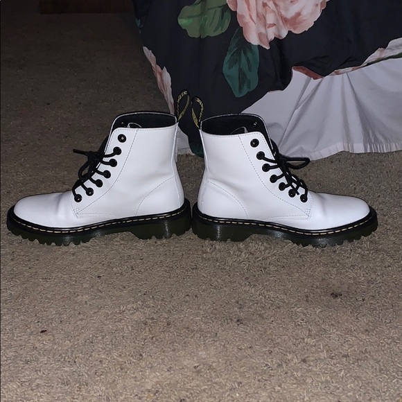 Dr. Martens boots - Picture 2 of 5